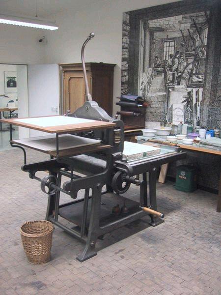 Lithography The print principle Lithography is a printing process that uses chemical processes to create an image.