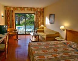 Toate cele 294 de camere sunt