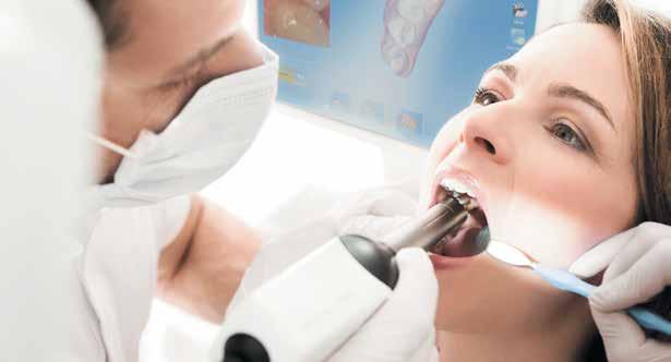 44 Dental Tribune Greek Edition DT σελίδα 42 τεχνολογία αυτή, με το ενδοστοματικό scanner Omnicam και τη μονάδα τροχισμού των αποκαταστάσεων Cerec MC XL.