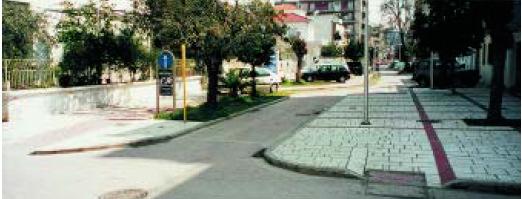 Προτάσεις για επανένταξη του ποδηλάτου στην πόλη άρχισαν να κατατίθενται από το 1991. Παρουσιάστηκαν ως απάντηση στα προβλήµατα του κυκλοφοριακού κορεσµού.