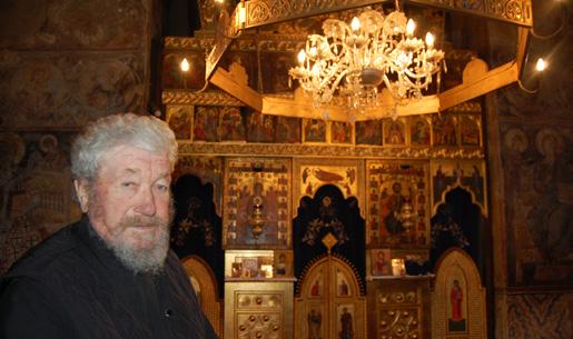 МОЛИТВА ОД ПОЛА ВЕКА Гвозден Оташевић, новинар Овчар Бања Докони бањски мудрослови причају да би Милош Обреновић, ако неким чудом данас прошета Србијом, препознао само Овчар Бању и игумана Георгија,