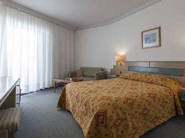 PALLINI BEACH HOTEL 4* ΚΑΛΛΙΘΕΑ - ΧΑΛΚΙ ΙΚΗ To Pallini Beach Hotel βρίσκεται σε µια ειδυλλιακή τοποθεσία στην ανατολική ακτή της Κασσάνδρας της χερσονήσου της Χαλκιδικής και αποτελεί πραγµατικά την
