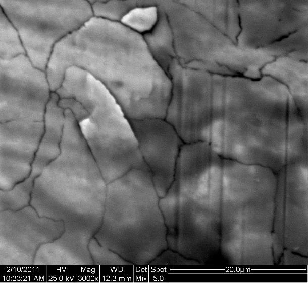 μικρογραφία της σύνθετης απόθεσης Sn/TiO 2 (15g TiO 2 ) στην επιφάνεια του δοκιμίου εφελκυσμού DE9 (t DC = 50 mn) ( 3000). Σχήμα 4.