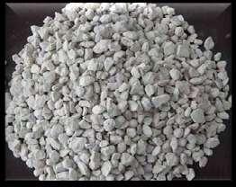 KLINOPTILOLIT Klinoptilolit je alumosilikatni mineral vulkanskog ili sedimentarnog porekla.