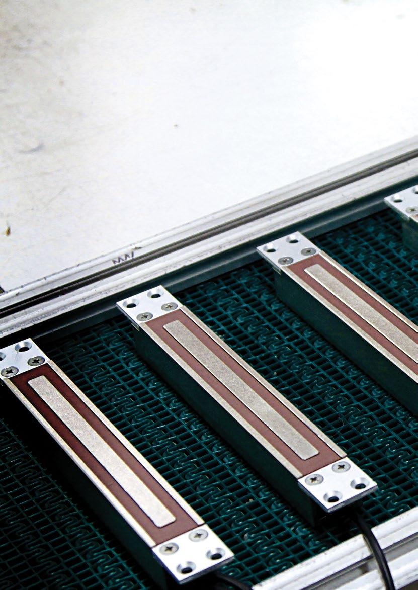 ELEKTROMAGNETNE BRAVE Elektromagnetne brave su sve popularniji izbor instalatera koji se bave ugradnjom sigurnosnih sistema, jednostavne su za ugradnju, istrajne, pouzdane i veoma izdržljive.