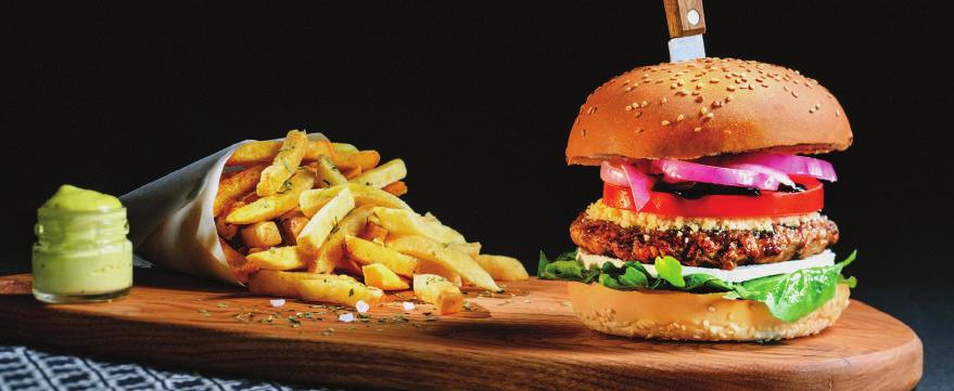 Burger Andalouse 2,80 (Ψωμάκι, μπιφτέκι* 130gr, sauce Andalouse, κρεμμύδι, μαρούλι, ντομάτα).