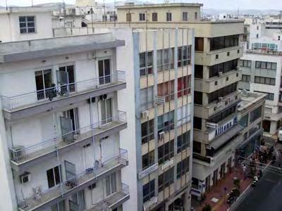 Η μορφή του λοιπόν θα έπρεπε να ξεχωρίζει από την υπόλοιπη πόλη, αφού ουσιαστικά το κτίριο δεν θα ανήκε αποκλειστικά σε αυτήν, αλλά σε ένα μεγαλύτερο σύνολο. Εικ.