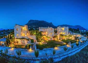 11 ACHELATIS TRADITIONAL HOUSES Αερόπολη, Μάνη - Πελοπόννησος Στη Δυτική Μάνη του νομού Λακωνίας, 72χλμ νότια της Σπάρτης δεσπόζει ο