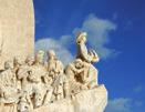 τις απλωμένες μπουγάδες και από την άλλη, η Βίλα όβα ντα Γκάια με τις αρμαζένς, τις αποθήκες ωρίμασης του κρασιού, που μέχρι πρότινος μεταφερόταν με βάρκες.
