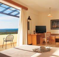 581 1-9/10 5 472 510 552 600 685 756 Ssv: Side Sea View, Sv: Sea View, Mv: Mountain View, Fam: Family 1ο παιδί έως 12 ετών -50%, 2ο παιδί έως 12 ετών -50% σε Family 3ο άτομο -25% Προσφορά: 10%