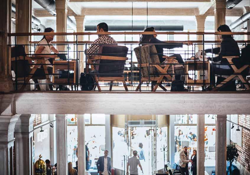 e Dibrës ka qenë intensive gjë që formon botën e tij, libri ka ngjarje, duke synuar një epikë hyrë në libraritë franceze e që të rrëfejë ngjarje e, njëkohësisht, të jetë vetë ngjarje, është
