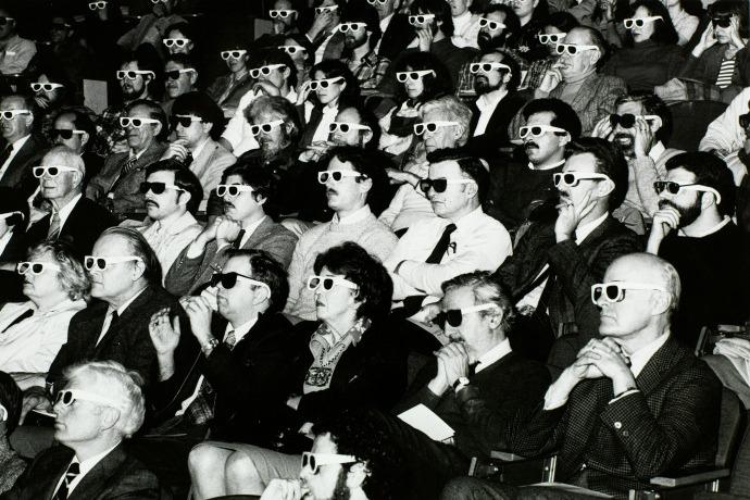 Aυτό που καθιέρωσε το 3D τη δεκαετία του 80 ήταν η Καναδική τεχνολογία IMAX Το IMAX εφάρμοσε σε 3D ταινίες τα