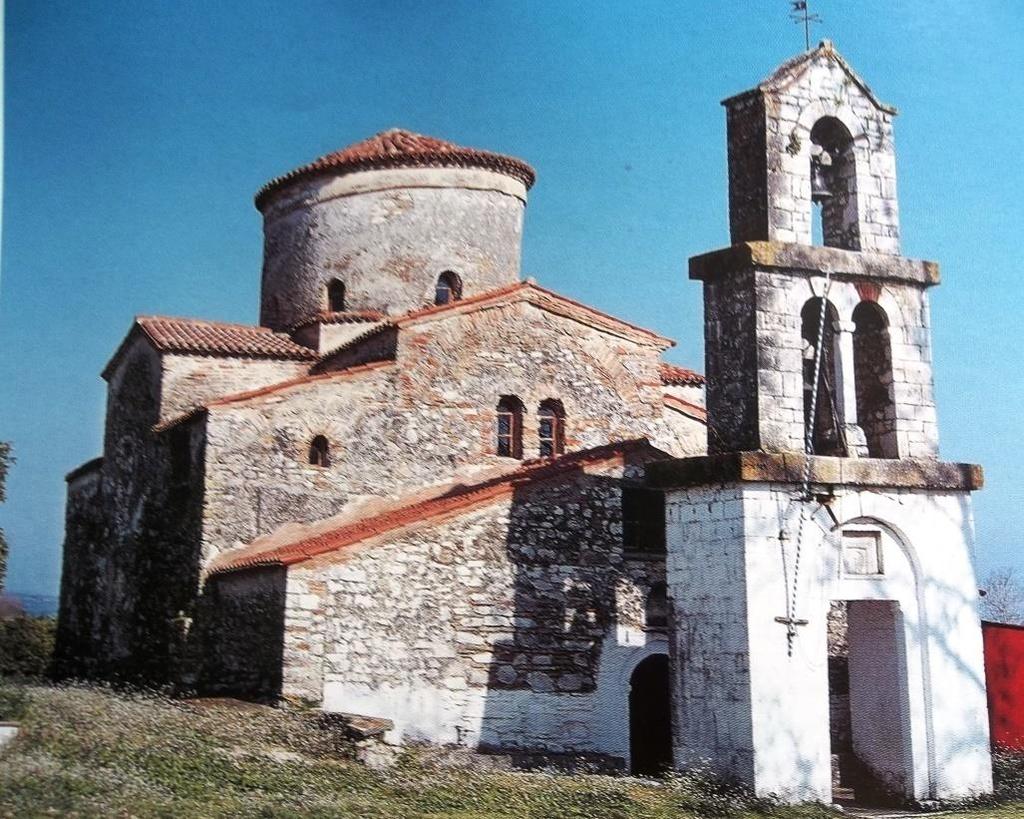 Fig. Kisha e Shën Vasilit të Kacurit në Uren të Artës, Veripërendim (V.Papadopoulou, 2010) IV.10.b.