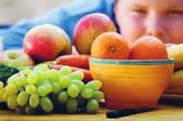 Odkrivajo učne vsebine o kislinah, bazah in soleh, se urijo v računanju množine snovi in masnega deleža snovi ter se spoznajo z organskimi kisikovimi in dušikovimi spojinami.