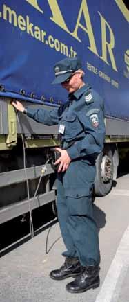 A fost propus un cadru juridic modificat pentru Frontex, agenție de coordonare a operațiunilor la frontieră, pentru a consolida capacitățile operaționale ale acesteia și respectarea drepturilor