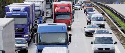Imagebroker / Belga Menținerea fluenței traficului și a unui nivel scăzut de poluare se numără printre obiectivele Eurovinietei, sistemul de tarifare rutieră care face legătura între transportul