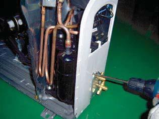 3) Separate the connection wire from the