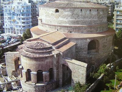 Η θεμελίωση του κτιρίου πραγματοποιήθηκε γύρω στα 300 μ.χ., αλλά το ερώτημα για τον αρχικό προορισμό της ακόμα παραμένει.