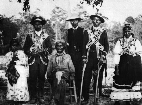 Indioen erreserbatara behartuta bidali zuten lehen herria izan zen, nahiz eta beste askotan bezala neurria akordio adiskidetsuz mozorrotu. Choctaw herria bitan zatitu zen. Gutxi batzuek, 1.