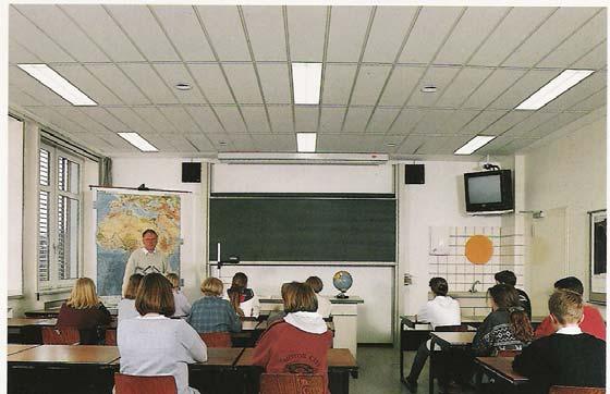 Slika 3.1: Razsvetljava v šolskih razredih.