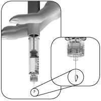 Atenție: Nu fixați prea strâns acul; acul poate fi dificil de îndepărtat după injecție. Scoateți capacul exterior al acului trăgând ușor. Puneți-l deoparte pentru o utilizare ulterioară.