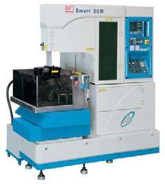 Echipamente procesare MEMS - echipamente microprelucrari mecanice Centru de prelucrare de inalta precizie - CNC, in cinci axe - KERN Micro Deplasare XYZ: 250x220x200mm Nr.