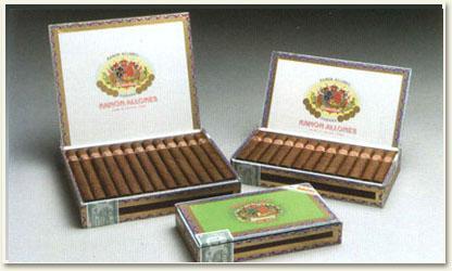 Ramon Allones Taste Segment: Full Gigantes Κωδ. RA011 Συςκευαςία: 25 ποφρων Λιανικι τιμι : 390,00 /15,60 τεμάχιο Ring: 49 Diameter: 19.45 mm Μικοσ: 194 mm Vitola : Prominentes Specially Selected Κωδ.