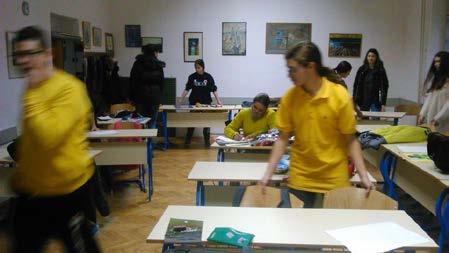 у оквиру академских институција и истраживачких центара, већ они требају постати активни учесници у процесу истраживања. Слика 4: Седмица боја у школи, Гимназија Св. Сава Приједор. Фотографија: М.