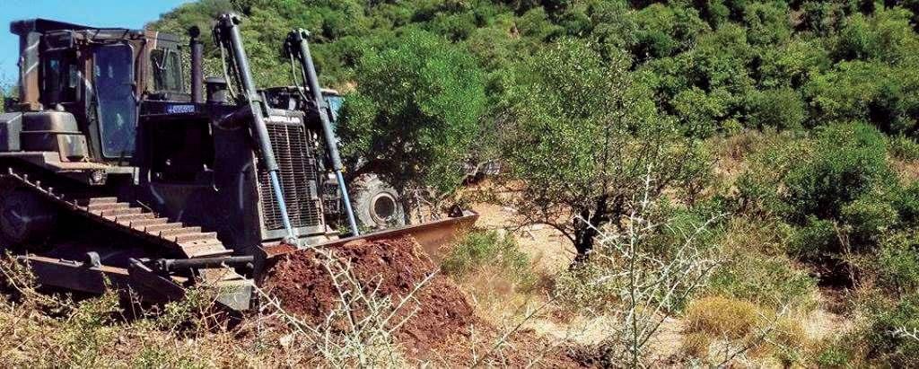 Σαμοθράκη Στιγμιότυπα από τη συμβολή του Στρατού Ξηράς, με διάθεση προσωπικού και μηχανημάτων του