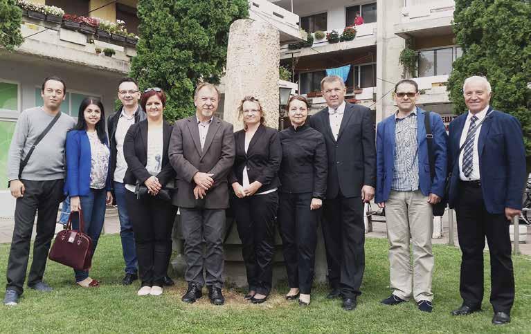 Stran 18 MEDNARODNO SODELOVANJE Informator, september 2016 DELOVNI OBISK V OBČINI BELA PALANKA Delegacija Občine Slovenska Bistrica se je udeležila prireditve Dnevi banice 2016 v pobrateni občini