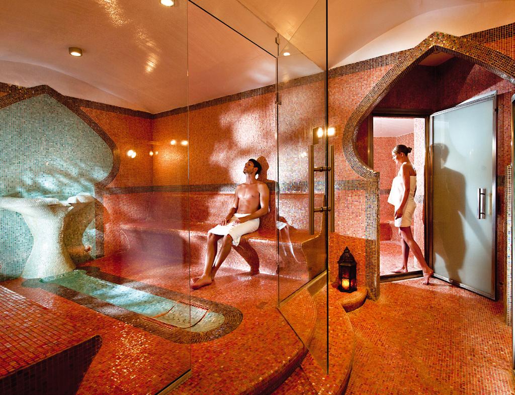 Serenity Health Club & Spa ΓΙΑ ΑΘΛΗΣΗ ΚΑΙ ΟΜΟΡΦΙΑ Για να μπορέσετε να συνδυάσετε τις διακοπές σας με μια επαγγελματική