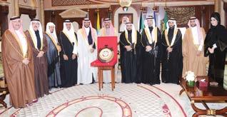 وقد أشاد سموه بجهود القائمن على املركز في تعزيز مسيرة التعاون اخلليجي مؤكدا سموه على أهمية التحكيم التجاري في خدمة االقتصاد وبيئة األعمال اخلليجية مبا يزيد من حجم التجارة بن دول مجلس التعاون ودول