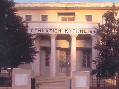 KERYNEIA NEWFINAL FINAL:Layout 1 9/3/12 5:52 PM Page 21 Η μητρόπολη της Κερύνειας. Φωτ.: Αρχείο Δήμου Κερύνειας.