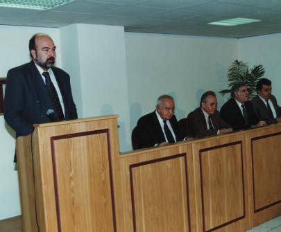 1 αναπτυξιακούς στόχους, δεν συμβάλ- για την αύξηση των αφορολογήτων λει στην αναδιανομή του εισοδήματος, ποσών για αγορά πρώτης κατοικίας για αλλά και δεν πληροί την αρχή της οικογένειες με