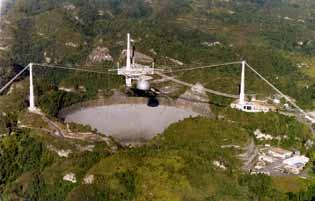 observatorijā Baldones Riekstukalnā. Visums tiek pētīts, arī uztverot no tā nākošo starojumu: radioviļņus, rentgenstarojumu un citus. Šim nolūkam izmanto radioteleskopus.
