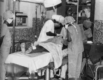 أخبار تحققات ANGESOM TEKLEHAIMANOT BOKRU كا تم تحضر المواد الصدالة والسوائل الوردة العالة الجودة كما كا تم إجراء العملات الجراحة ف»أطول مستشفى ف العالم«الموجود ف إرترا أثاء الحرب الت كات تخوضها