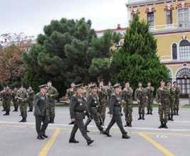 Ευστάθιο Πανυτσίδη στον Αντιστράτηγο κ. Ιωάννη Ηλιόπουλο. Στην τελετή παρευρέθηκαν, επίσης, ο Αρχηγός ΓΕΣ Αντιστράτηγος κ. Χρίστος Μανωλάς, ο Αρχηγός ΓΕΝ Αντιναύαρχος κ.