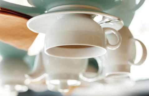 Luna cafe 38.82110 φλιτζάνι τσαγιού στοιβ., 24 cl συσκ.: 12 4,10 38.82117 πιατάκι, 15,2 cm συσκ.: 12 2,75 38.82112 φλιτζάνι καφέ, 9 cl συσκ.: 12 2,93 38.82119 πιατάκι, 11,2 cm συσκ.: 12 1,96 38.