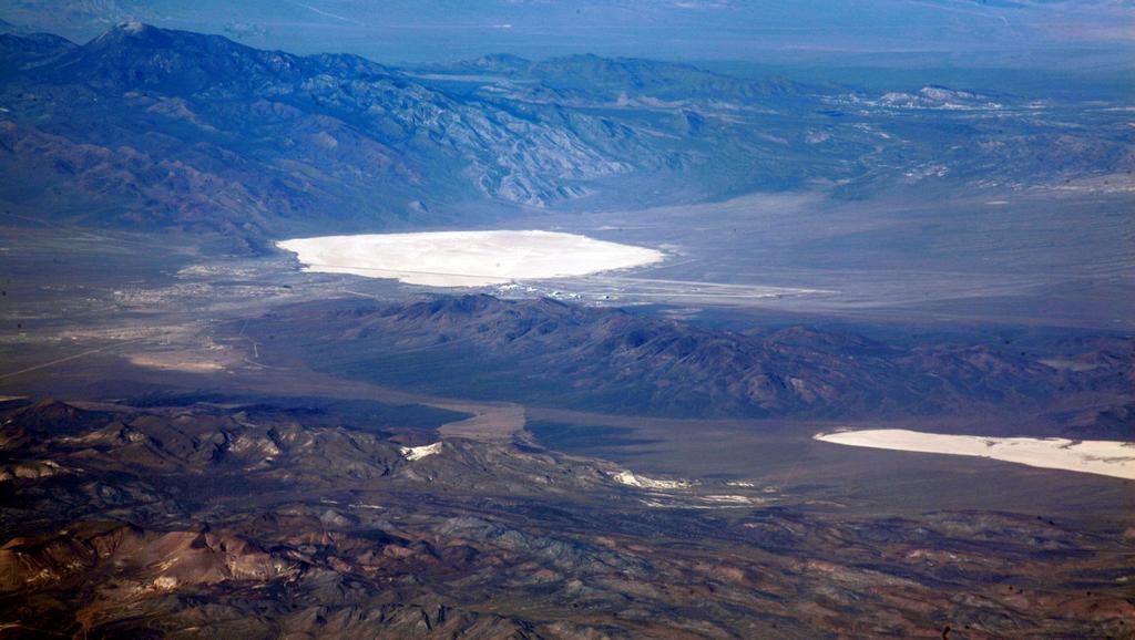 Η Περιοχή 51 (αγγλικά: Area 51), επίσημα γνωστή ως Λίμνη Γκρουμ ή