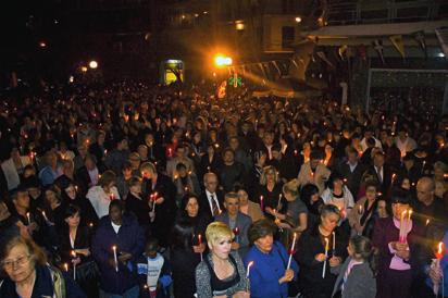 Θὰ τηρηθεῖ σειρὰ προτεραιότητος γιὰ τὰ δωµάτια (δίκλινα καὶ τρίκλινα). καὶ τῶν Ἐπιταφίων µας στὸν κυρίως Ναὸ καὶ στὸ Ἱ. Παρεκκλήσιό µας.
