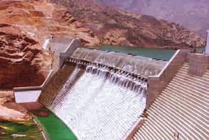 نششاط (٢) JJ ا ن ظ ر ا لى ال صص ور ة الا ت ي ة و ا جيب ع ن الا س ي ل ة ا لتي ت ليها : ا - من ا ين يا تي الماء س د وادي ضضيقة ب- ما الس د وما فواءده ج- كيف يصصل