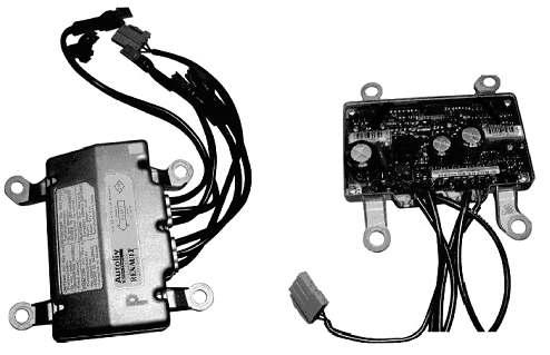 Calculatoarele din prima generaţie Fig.9.26.Calculatoare din prima generatie. Captorii electromecanici Acestia pot gestiona: numai pretensionatoarele; pretensionatoarele şi airbagurile.