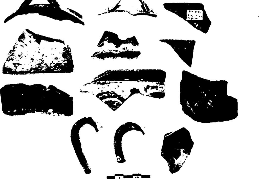 168 Γιάννος Γ. Λώλος - Χριστίνα Μαραμπέα Εικ. 17. Σαλαμίς, Κανάκια. Κρατήρας με πόδι, με ίχνη φωτιάς. Πρβλ. Εικ. 8Α: 1.