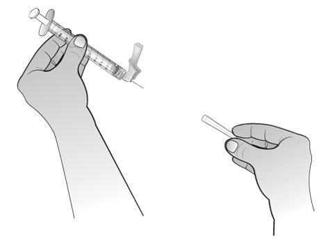 Scoateţi protecţia transparenta de la acul pregătit ţinând seringa într-o mână şi cu cealaltă mână trăgând drept, cu atenţie, de protecţia acului.