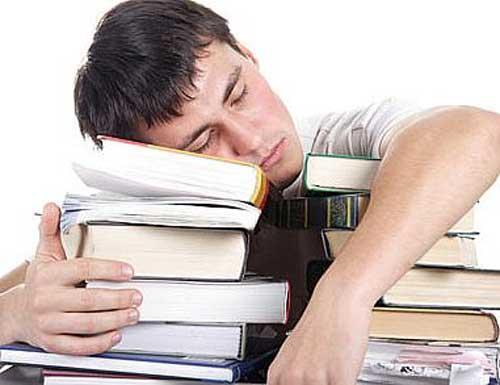 ΥΠΝΟΣ ΚΑΙ ΕΓΚΕΦΑΛΙΚΗ ΛΕΙΤΟΥΡΓΙΑ Η απώλεια ύπνου υπονομεύει την ικανότητά μας να σκεφτόμαστε καθαρά Μελέτες έχουν