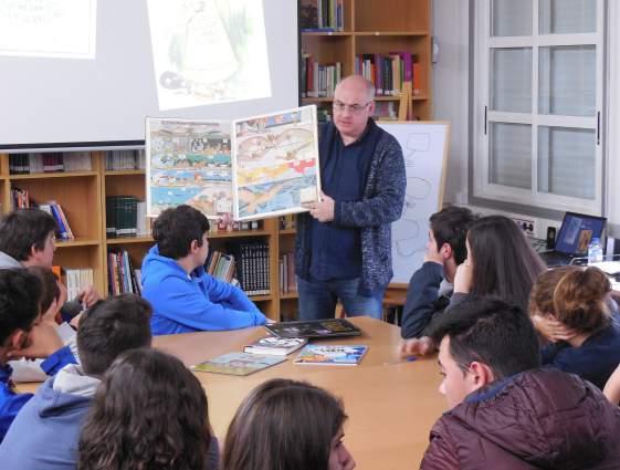 Na súa charla, falou sobre os cómics e a banda deseñada na actualidade (nomeou algúns autores moi coñecidos como Miguelanxo Prado), pero tamén da súa historia ( e da súa orixe, que ten moita relación