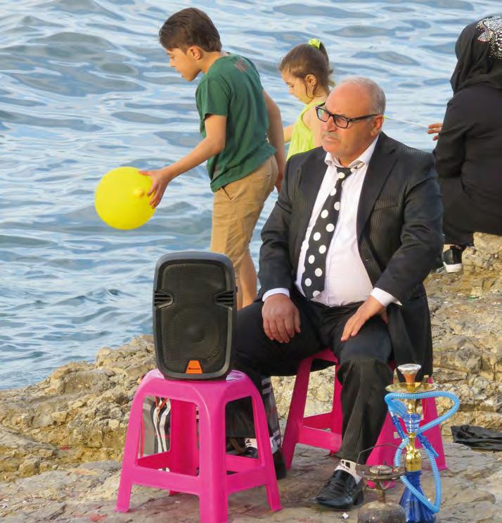 PRÍŤAŽLIVÝ PRE DOMÁCICH AJ NÁVŠTEVNÍKOV Kamkoľvek v Libanone prídete, všade sa stavia. Domy, vily, apartmány. V Libanone sa vždy točili peniaze.