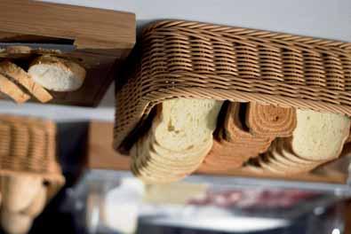 30299 καλάθι παρουσίασης αυγών rattan 26χ17 cm 27.