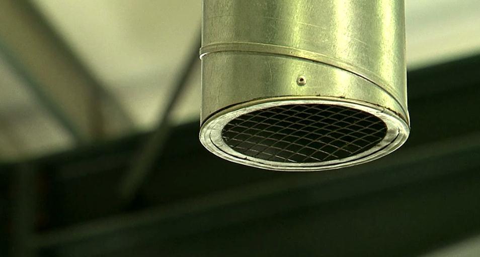 ρυπογόνων εκπομπών, στον αέρα και στο έδαφος καθώς