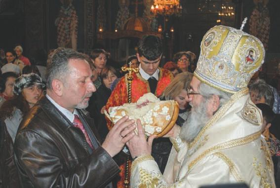 Литургијско прослављање Светог Саве у Саборном храму Моји таковци би сада рекли. Нема те свечаности без буклије и здравице. Буклије нема, а чега нема без тога се може.